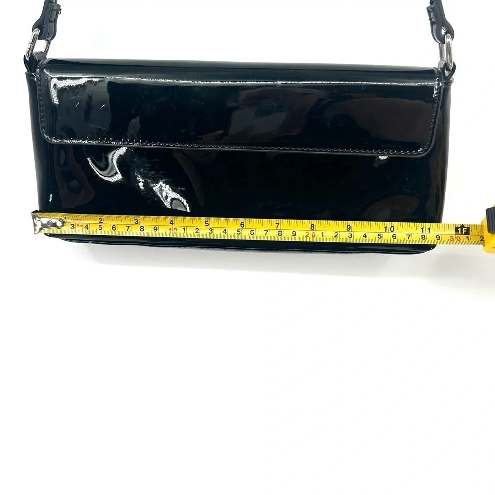 ASOS Design Black Front Flap Magnetic Closure Shoulder Bag - Picture 7 of 10